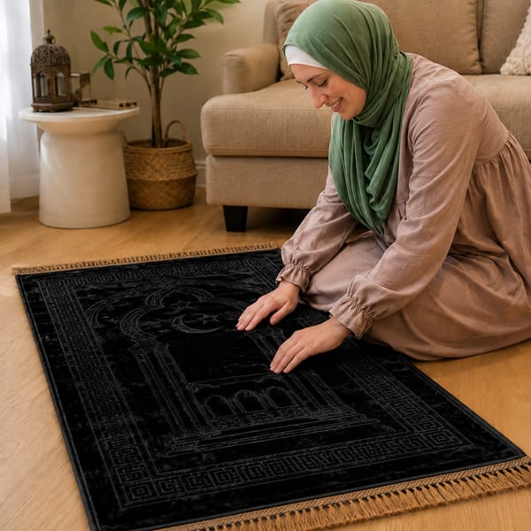 Customer using the prayer mat