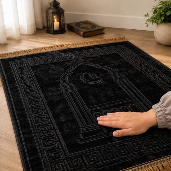 Customer using the prayer mat